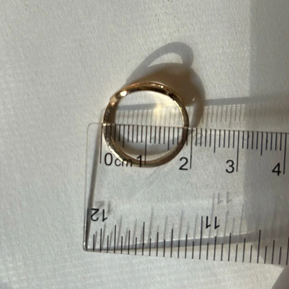 3/$20 Gold Tone Hoop Abstract Designed Ring Size 6 - Picture 3 of 3